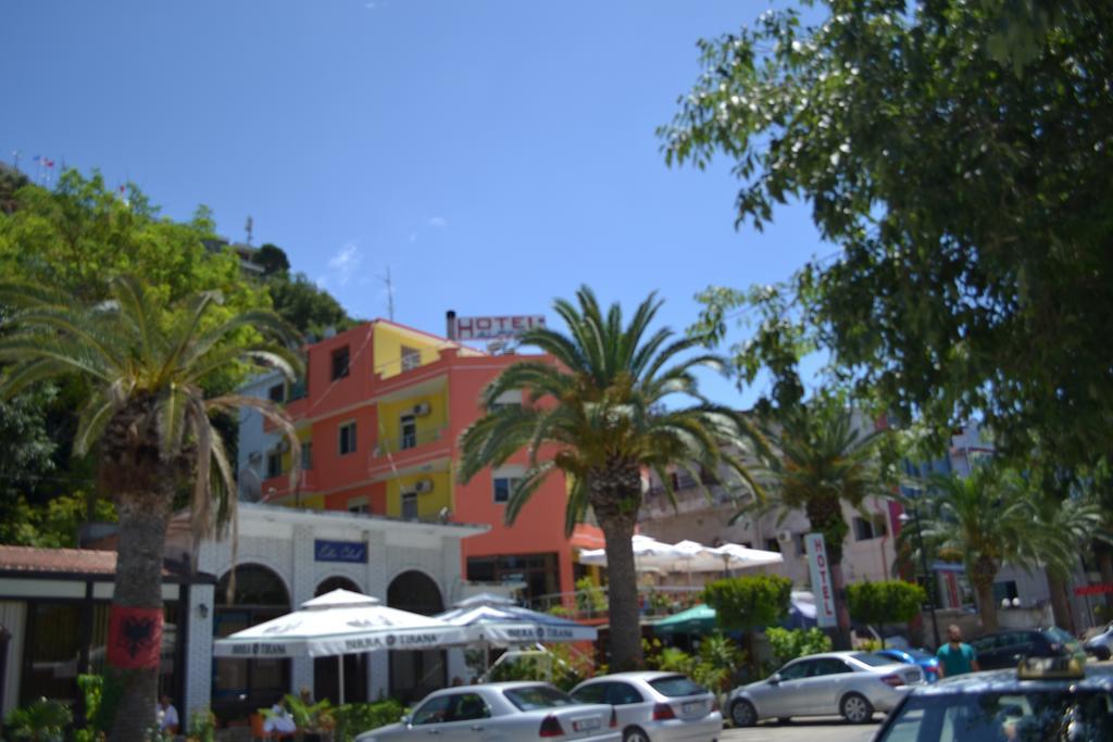 Hotel Alpine Vlorë Esterno foto